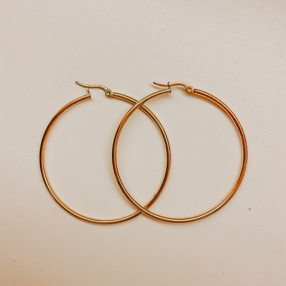 Medium-large gold hoop earrings